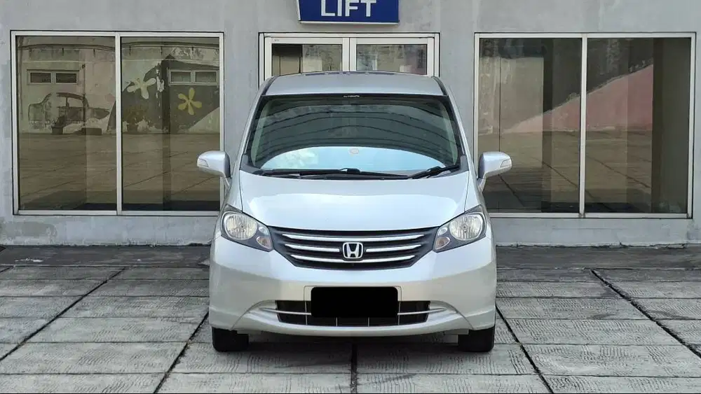 Honda Freed 1.5 PSD Power Sliding Door 2011