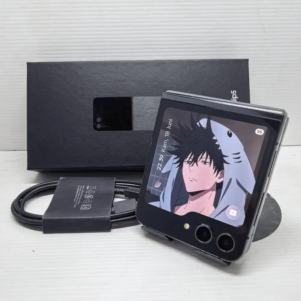NO MINUS SAMSUNG GALAXY Z FLIP 5 8/512 GRAPHITE FULLSET SEIN