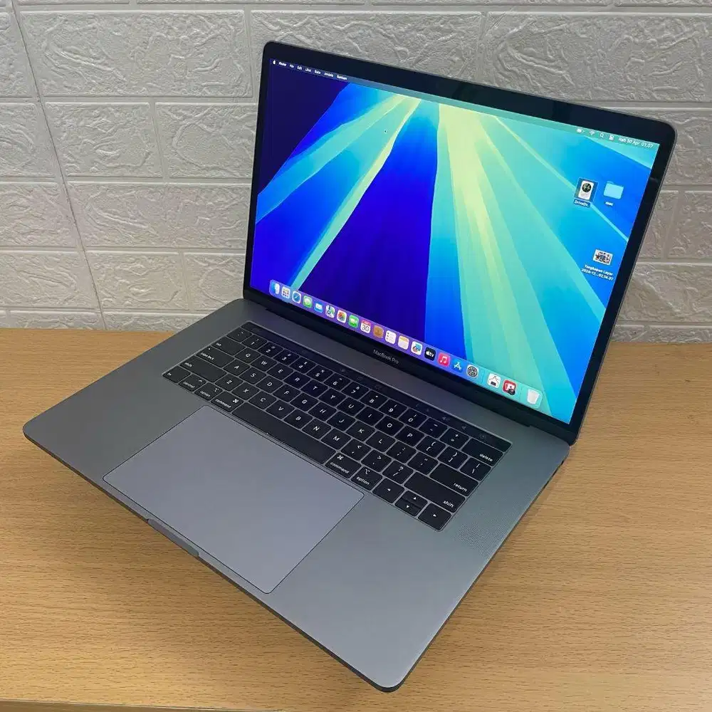 MACBOOK PRO 2019 TOUCH BAR | CORE i7 | RAM 16/512GB