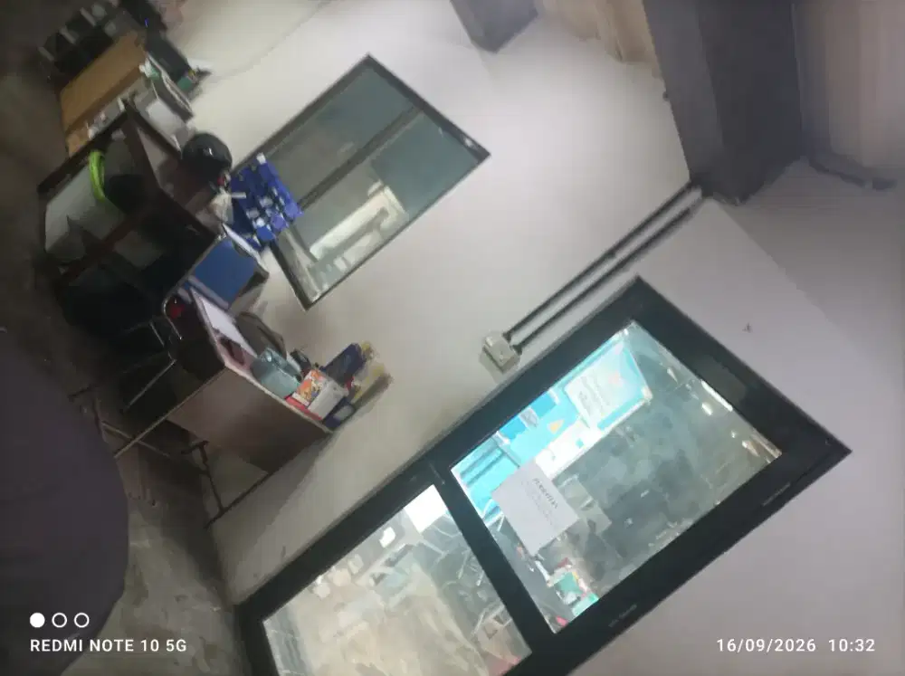 Di butuhkan art untuk di ciledug