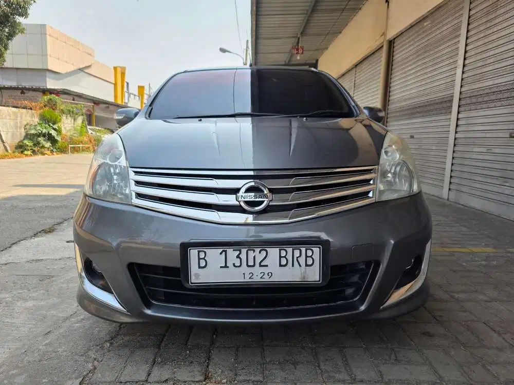 Nissan Grand Livina Ultimate AT 2012 Abu-Abu Kondisi Super Istimewa