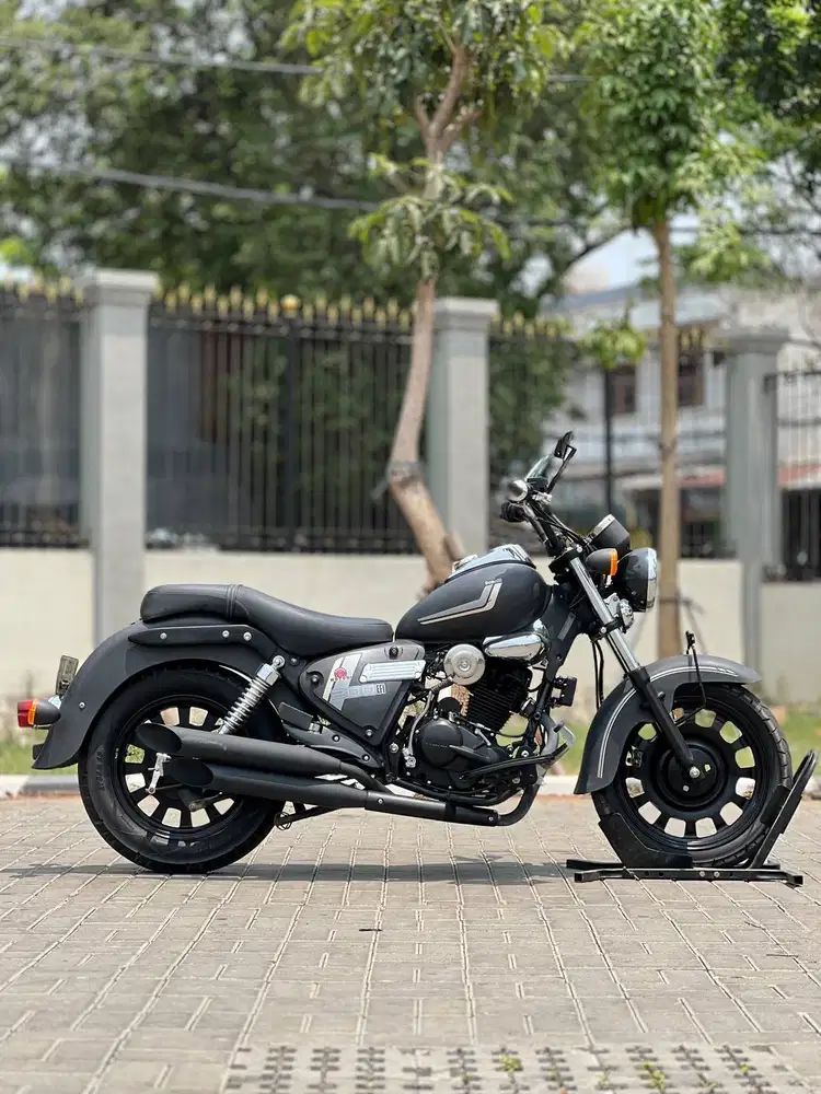 BENELLI MOTOBI 200 EFI 2022 HITAM KM RENDAH PAJAK PANJANG RASA BARU