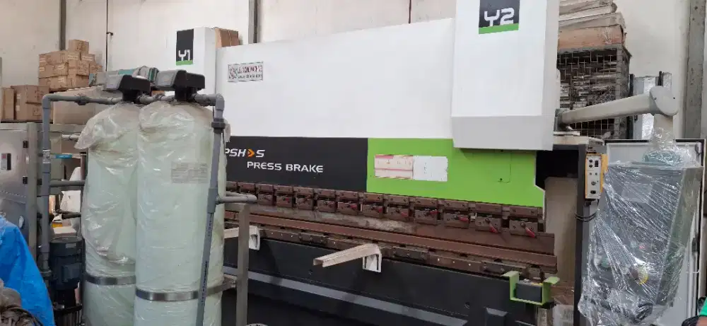 Mesin bending cnc 100 ton x 3200