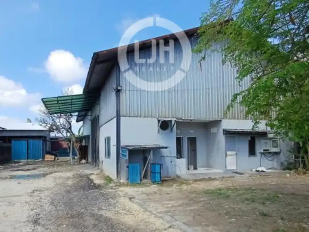 Warehouse For Lease In Tuban, Kuta Selatan, Close to Airport Ngurah Rai and Kedonganan Market