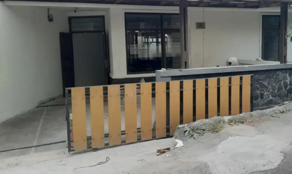 Dikontrakan rumah di Cijambe indah