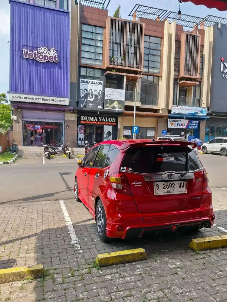 Honda Jazz 2011 Bensin