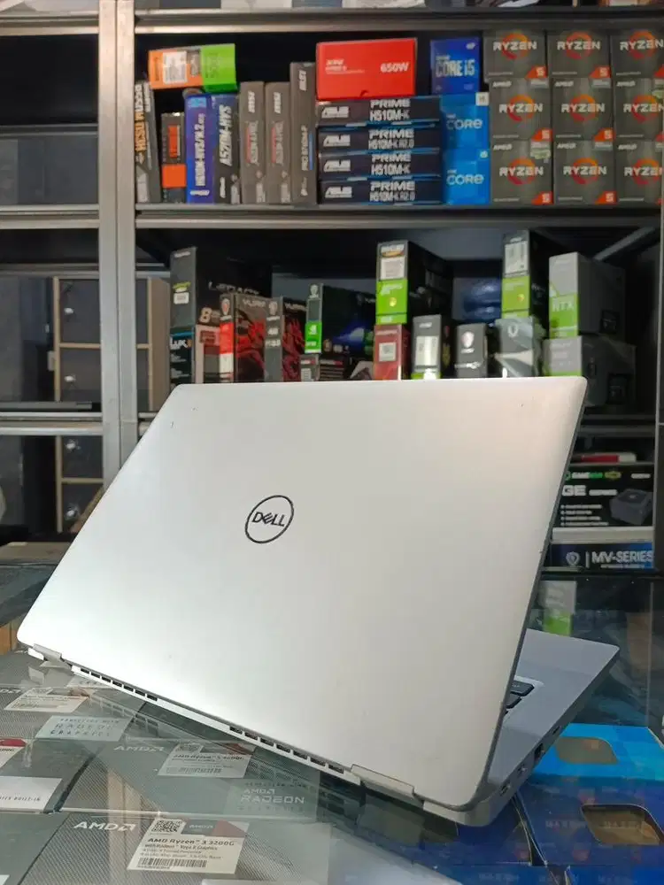 Leptop dell Latitude 5320 i7 gen 11 ram 32 ssd 512