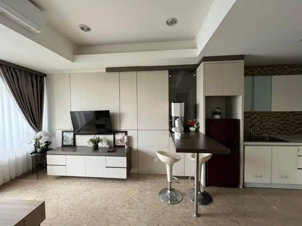 DISEWA APARTEMEN THE ROYAL SPRINGHILLKEMAYORAN TOWER BULGARI 1BR FULL FURNISH