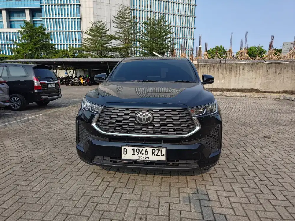 Toyota Zenix 2.0 V cvt bensin 2024