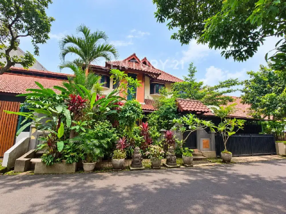 Dijual Rumah Lokasi Strategis Dekat Pakubuwono Jakarta Selatan