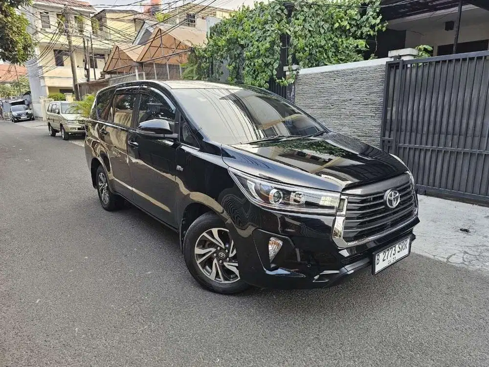 Toyota Kijang Innova 2.0 V AT 2021