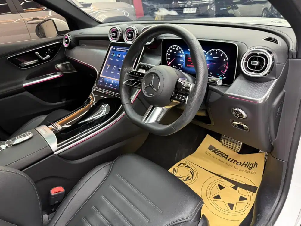DP10% [Km7.000] GLC300 AMG 2024 White / GLC 300 Reg 2025 #AUTOHIGH