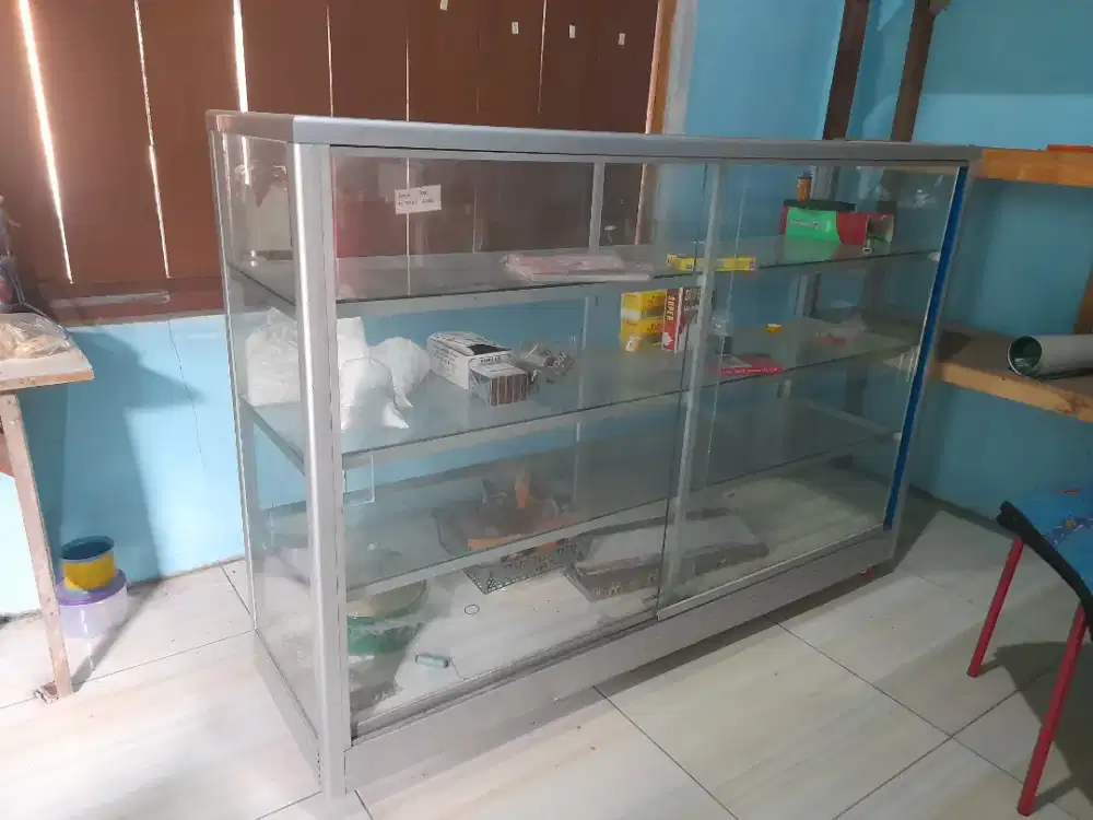 Jual etalase ukuran 150cm