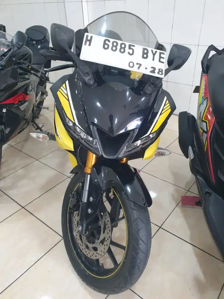Yamaha R15 th2019