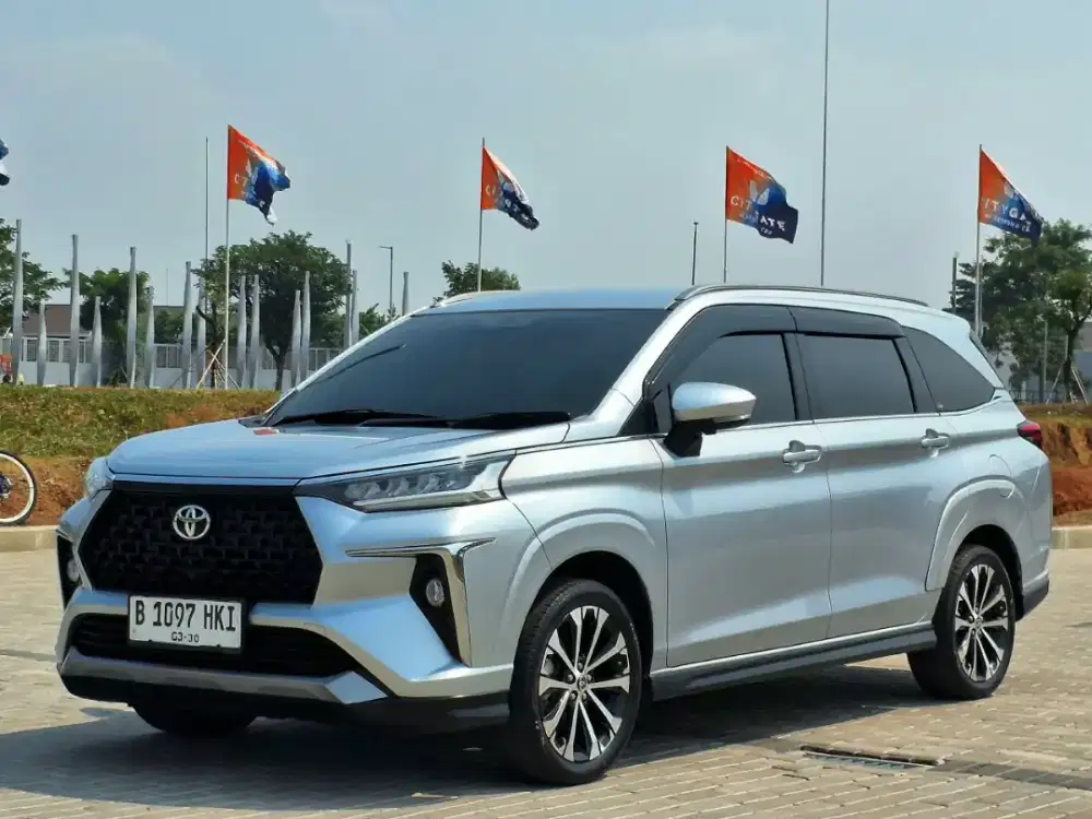 Toyota Avanza Veloz Q 1.5 Automatic 2023 Bensin Silver Metalik