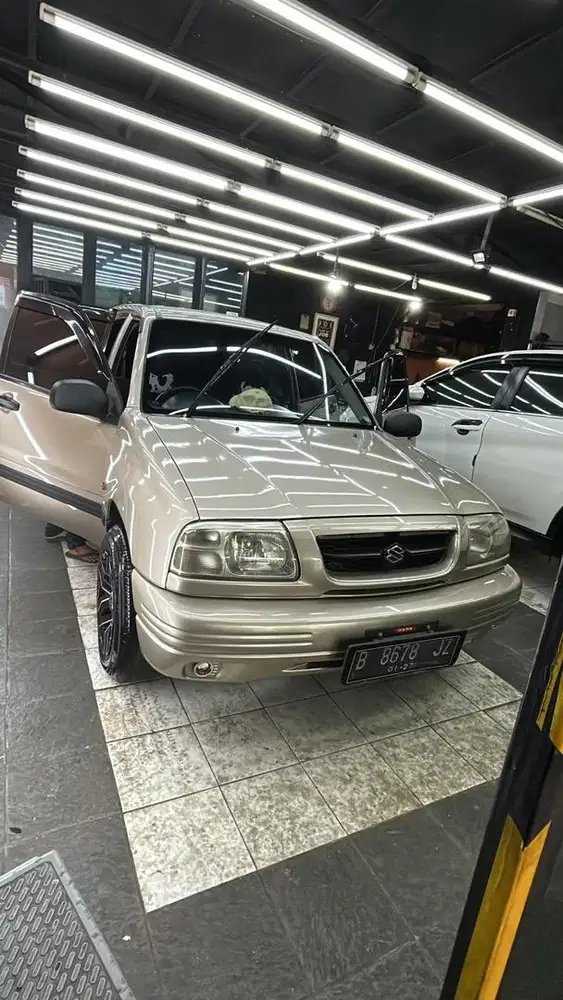 Suzuki Escudo 2004 Bensin