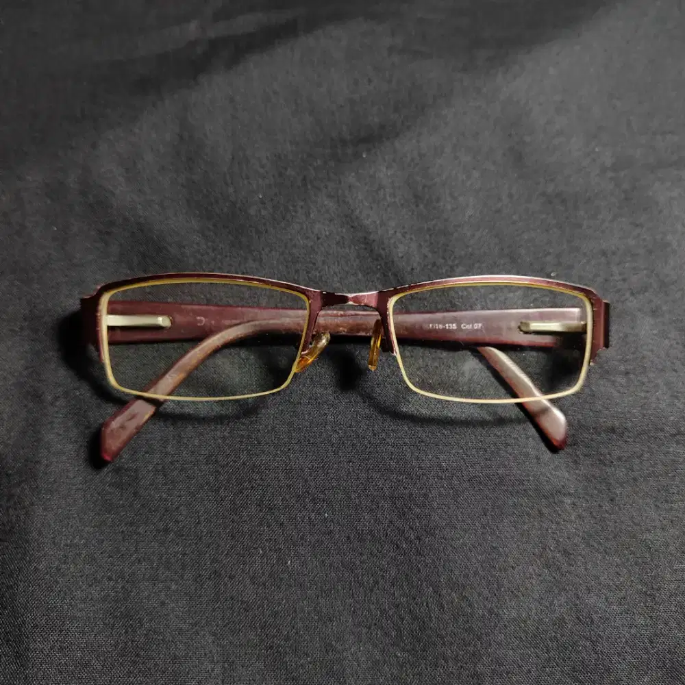 Kacamata vintage merk Dior