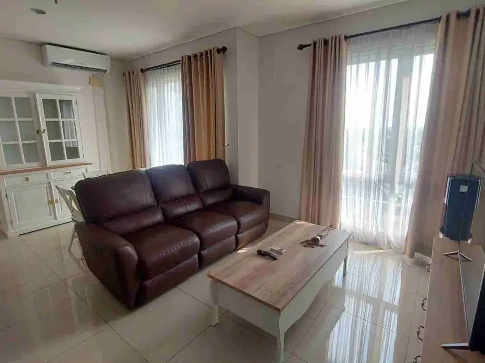 Disewakan primerose condovilla summarecon furnish