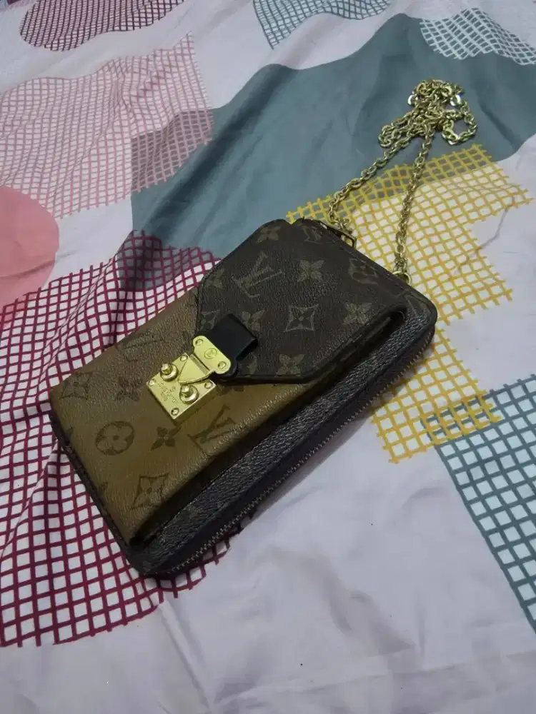 Preloved tas hp LV kulit asli mulus