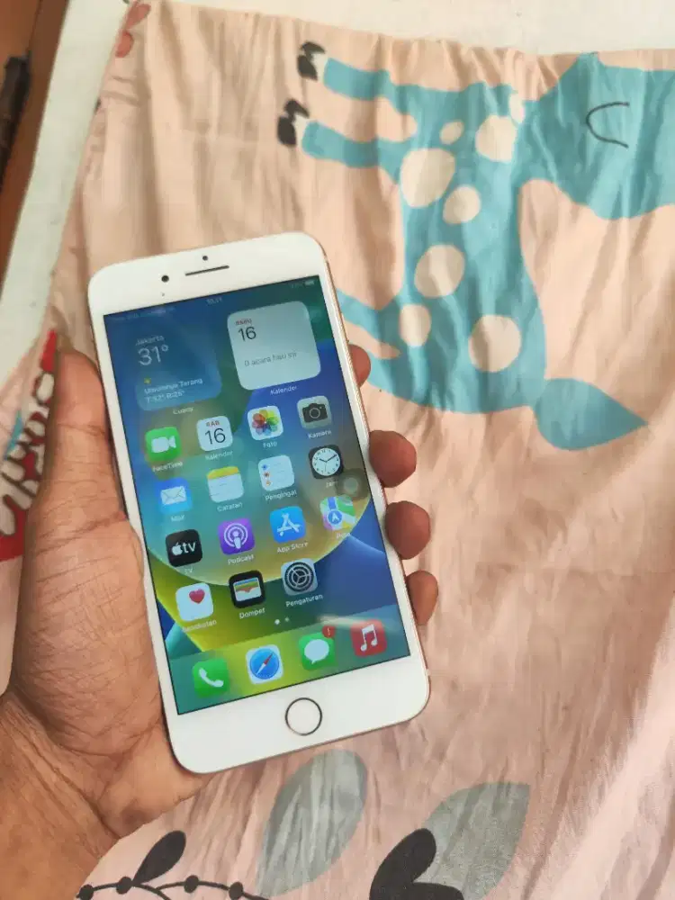 Iphone 8 plus 64gb iBox
