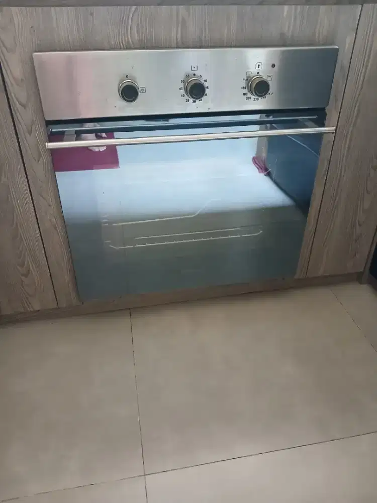 Oven tanam merk Tecnogas