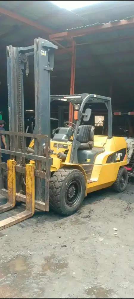 Forklift CATERPILLAR 5 Ton 2023