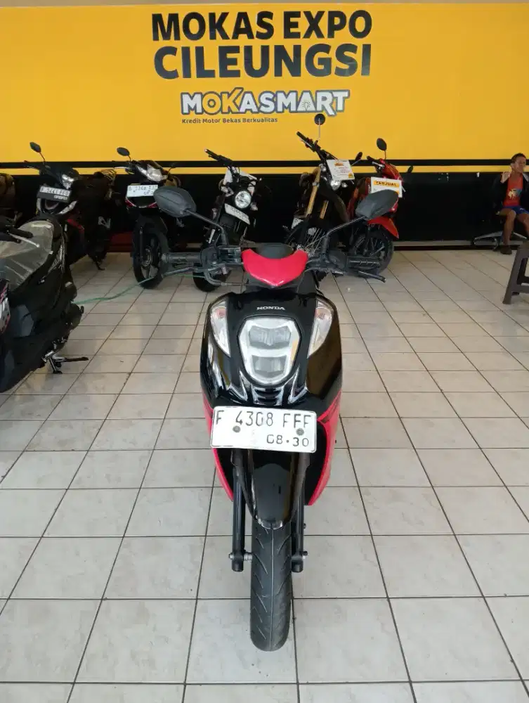 Dijual motor Honda Genio cbs 2020