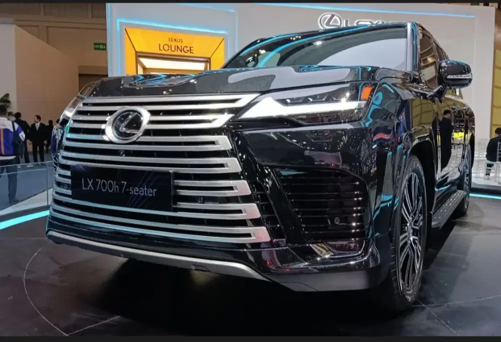 LEXUS LX 700h 2026
