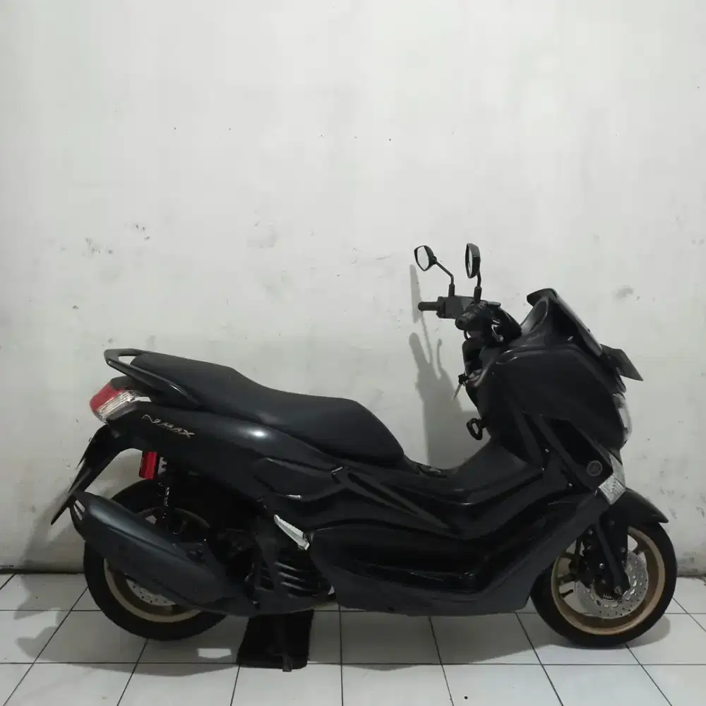 Yamaha Nmax OLD 2019 Orisinil Bagus lengkap Mesin Cakep