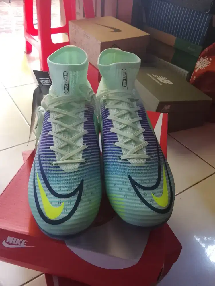 Sepatu Bola Nike Mercurial Vapor 15