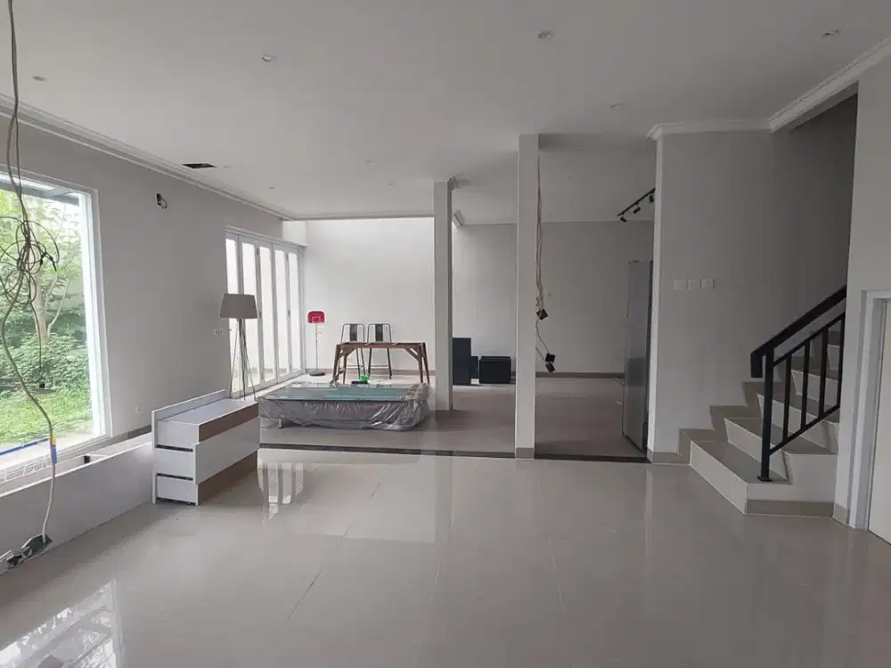 Dijual Rumah 2 Lantai Hook Di Latigo Village Tangerang