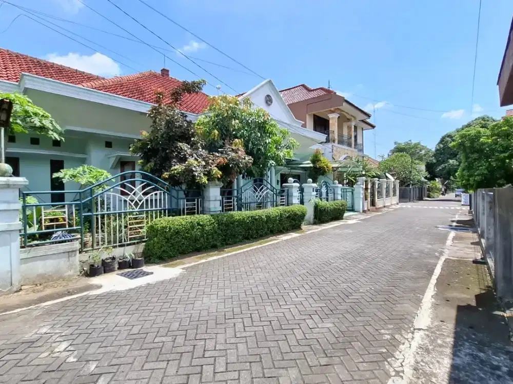 Rumah Tinggal Semi Furnish Lokasi Premium Siap Huni di Semaki, Umbulharjo