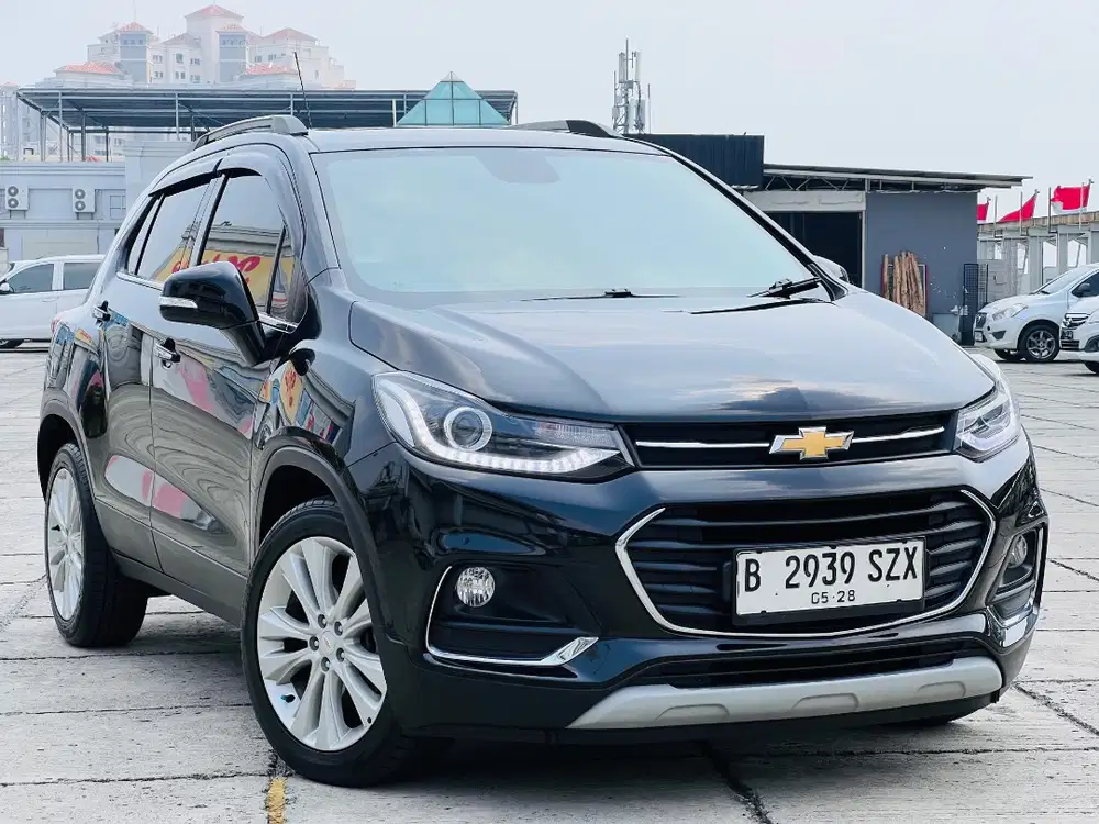Trax Premier 2018 Low KM