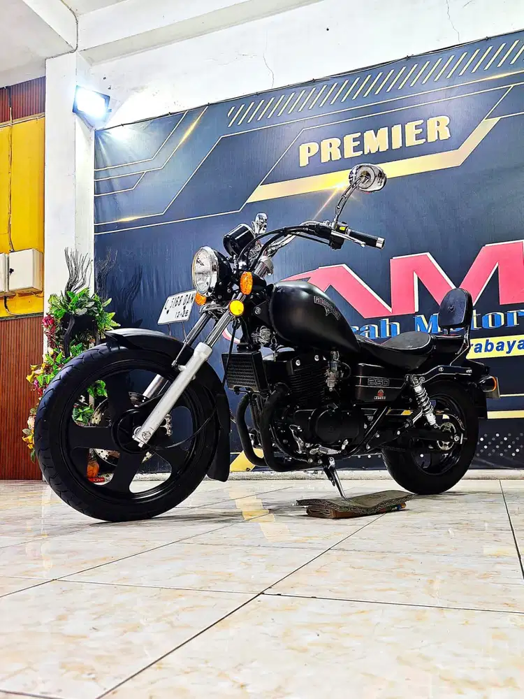 Beneli Patagonian Eagle 250cc Black Matte Th 2023. Anugerah Motor