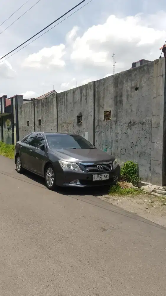 Toyota Camry V 2014