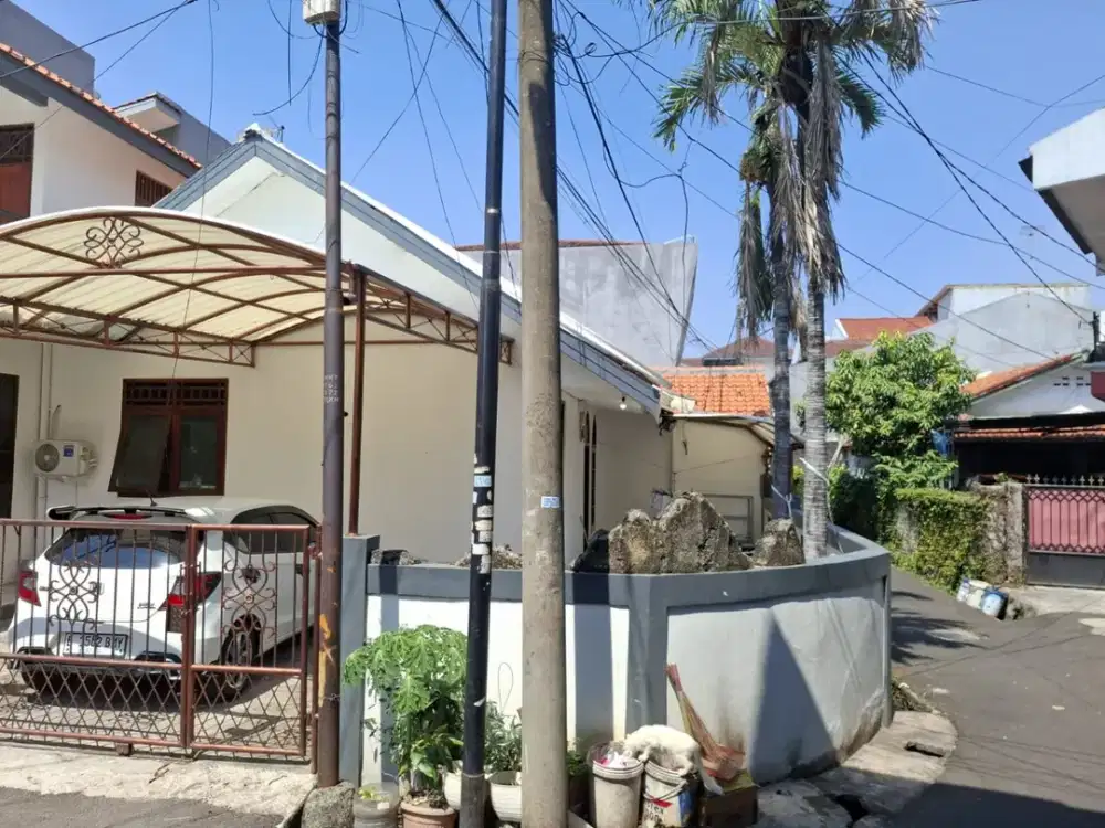 Rumah Komplek DPR 2 Kosongan 2 Lantai Meruya Selatan