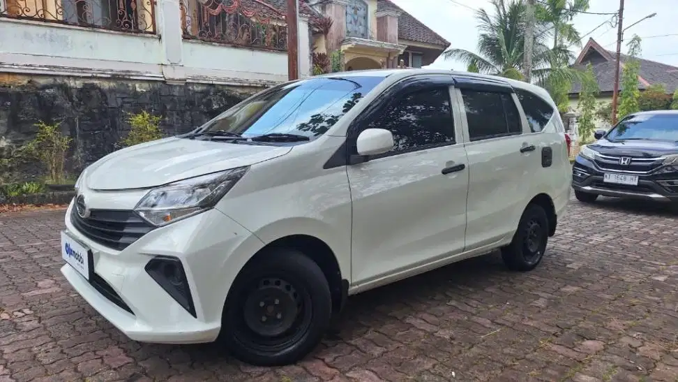 Daihatsu Sigra 1.0 M Bensin-MT 2023 KTYS