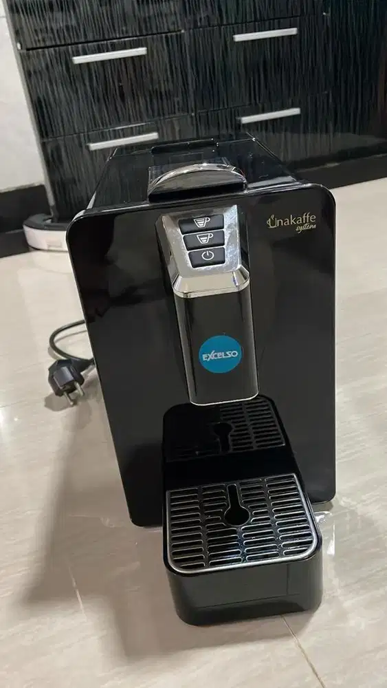 Mesin kopi Excelso Ventura Evo black