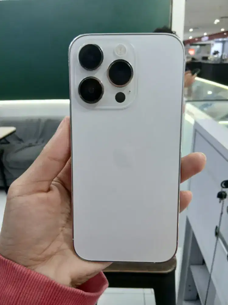 Iphone 14 pro 256gb garansi resmi cicilan bunga ringan ktp saja