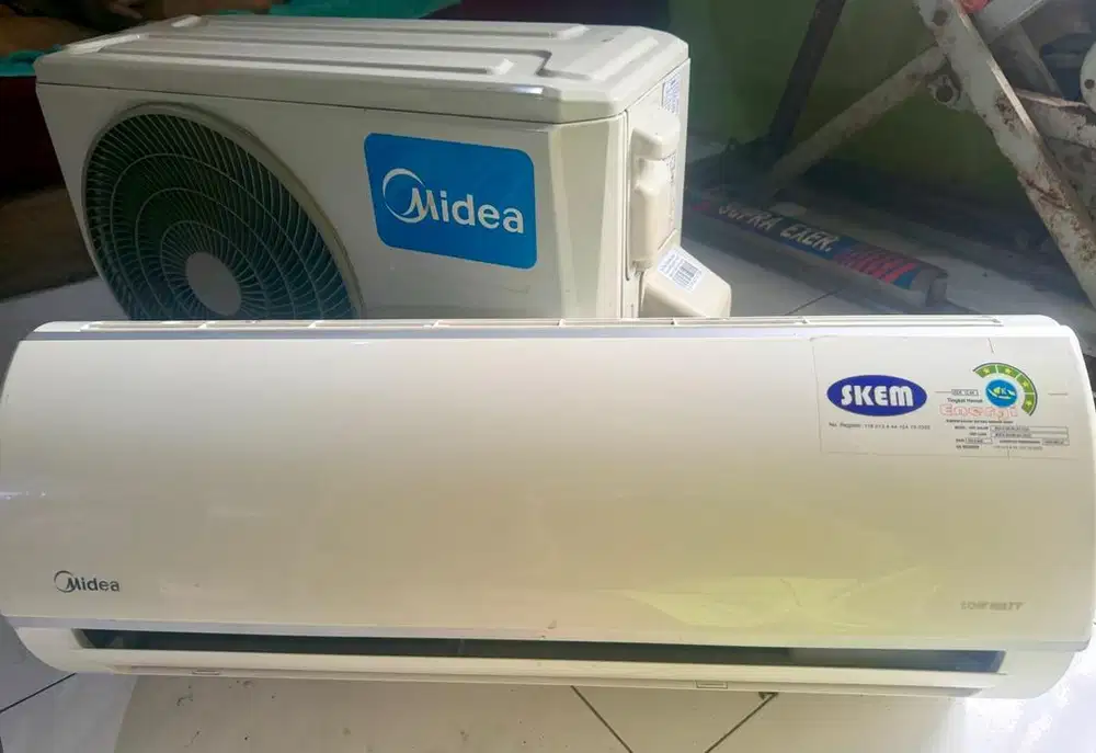 AC Mideo 1/2 PK Low Watt 340 Watt (Bintang 4) (In&Outdoor Gold Fin)