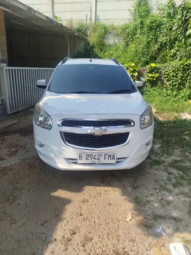 Jual Chevrolet spin LTZ matic 2015