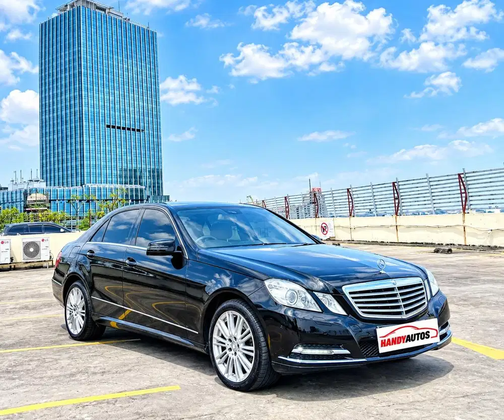 Mercedes Benz E300 2011 Automatic Hitam Metalik