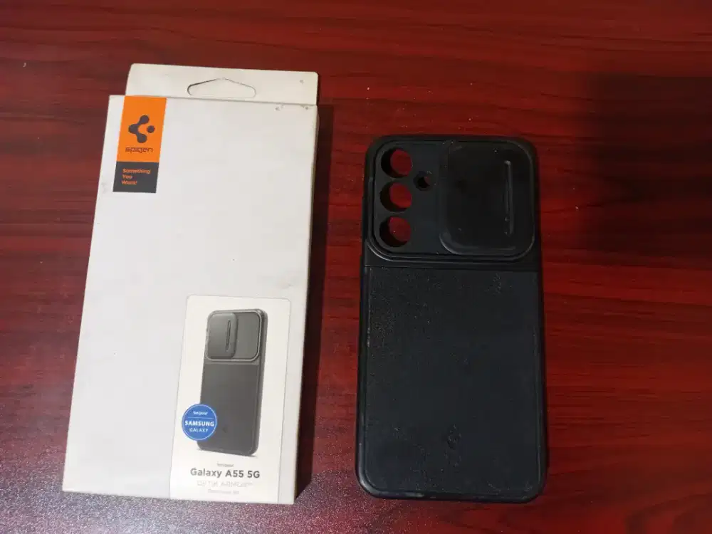 Case Samsung Galaxy A55 Spigen dengan camera cover