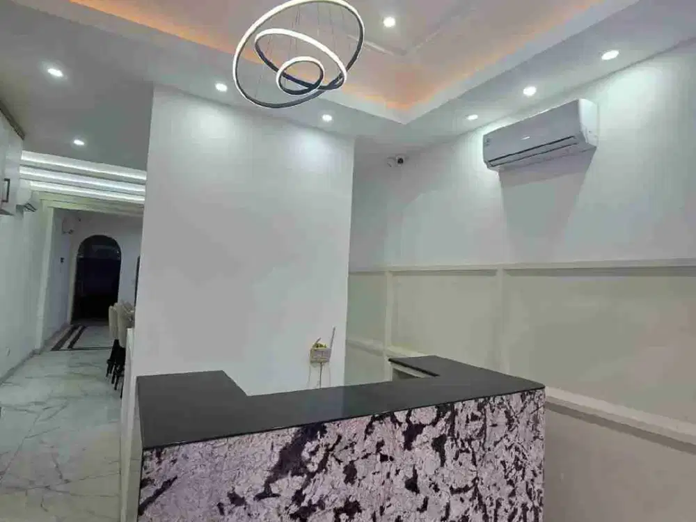 Ruko pluit karang siap usaha dengan furnish dan ac