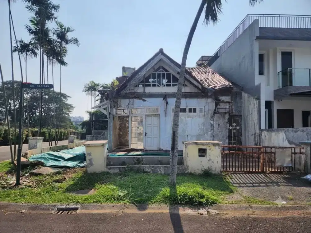 Rumah Hook Butuh Renovasi Total di Taman Bromo Lippo Karawaci