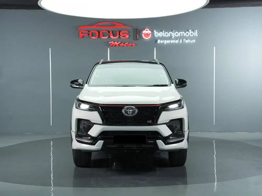 Toyota Fortuner 2.4 G VRZ Tetradrive 4x4 Diesel AT Putih 2021 Facelift