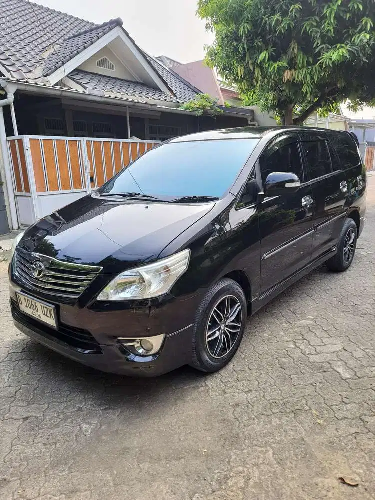 Toyota Kijang Innova 2013 Bensin