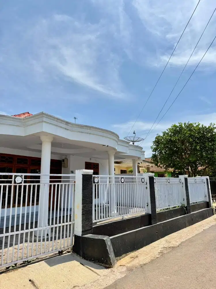 DISEWAKAN RUMAH DEKAT DENGAN SUBANG METROPOLITAN & PINTU TOL CIPENDEUY