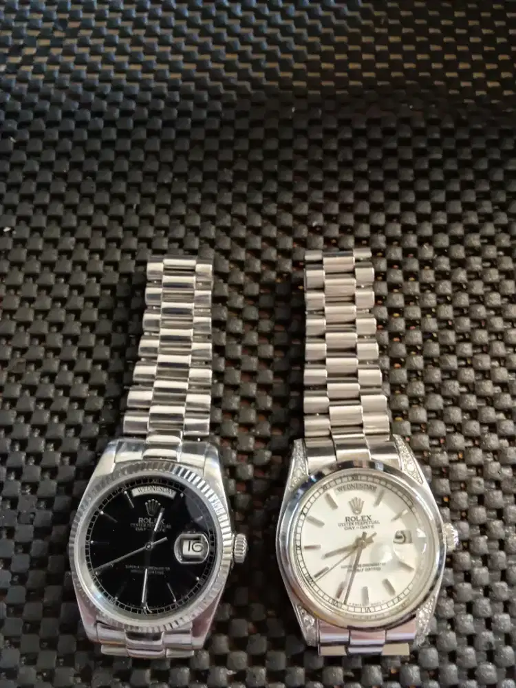 Jam tangan automatic tanggal hari