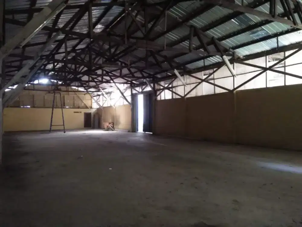 Disewakan gudang 550m2 Jl. raya Rancaekek